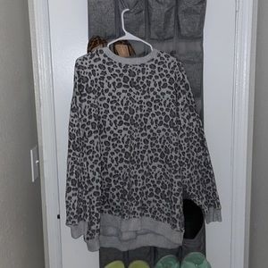 American Eagle leopard pullover